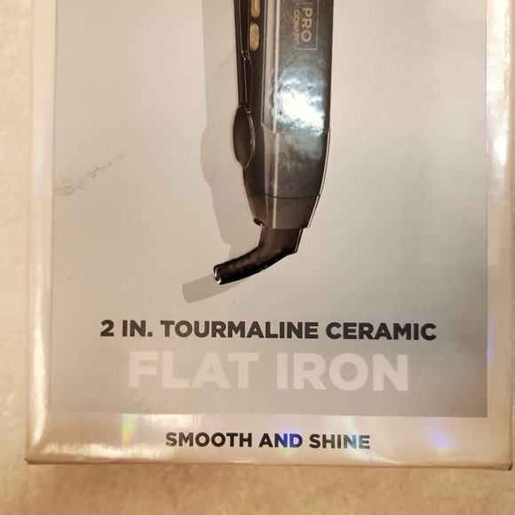 Infiniti Pro Conair 2 IN. Tourmaline Ceramic Flat Iron. - Picture 3 of 6